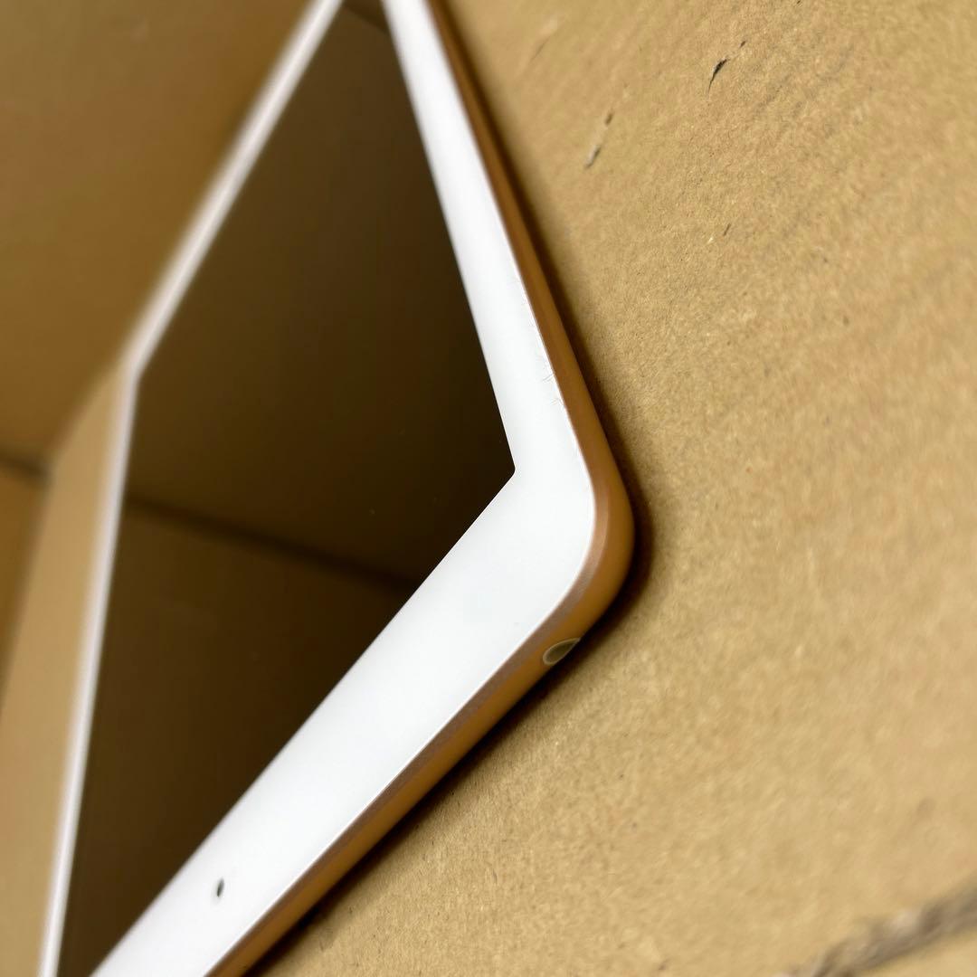 Apple iPad (第６世代) Wi-Fi 32GB ゴールド