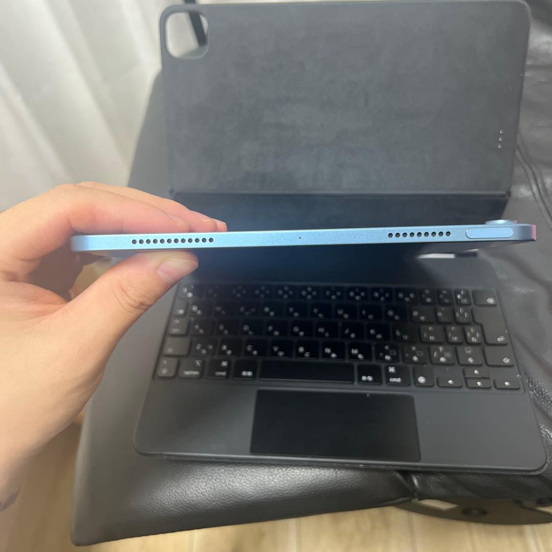 iPad Air第5世代256GB Wi-Fiモデル本物キーボードセット