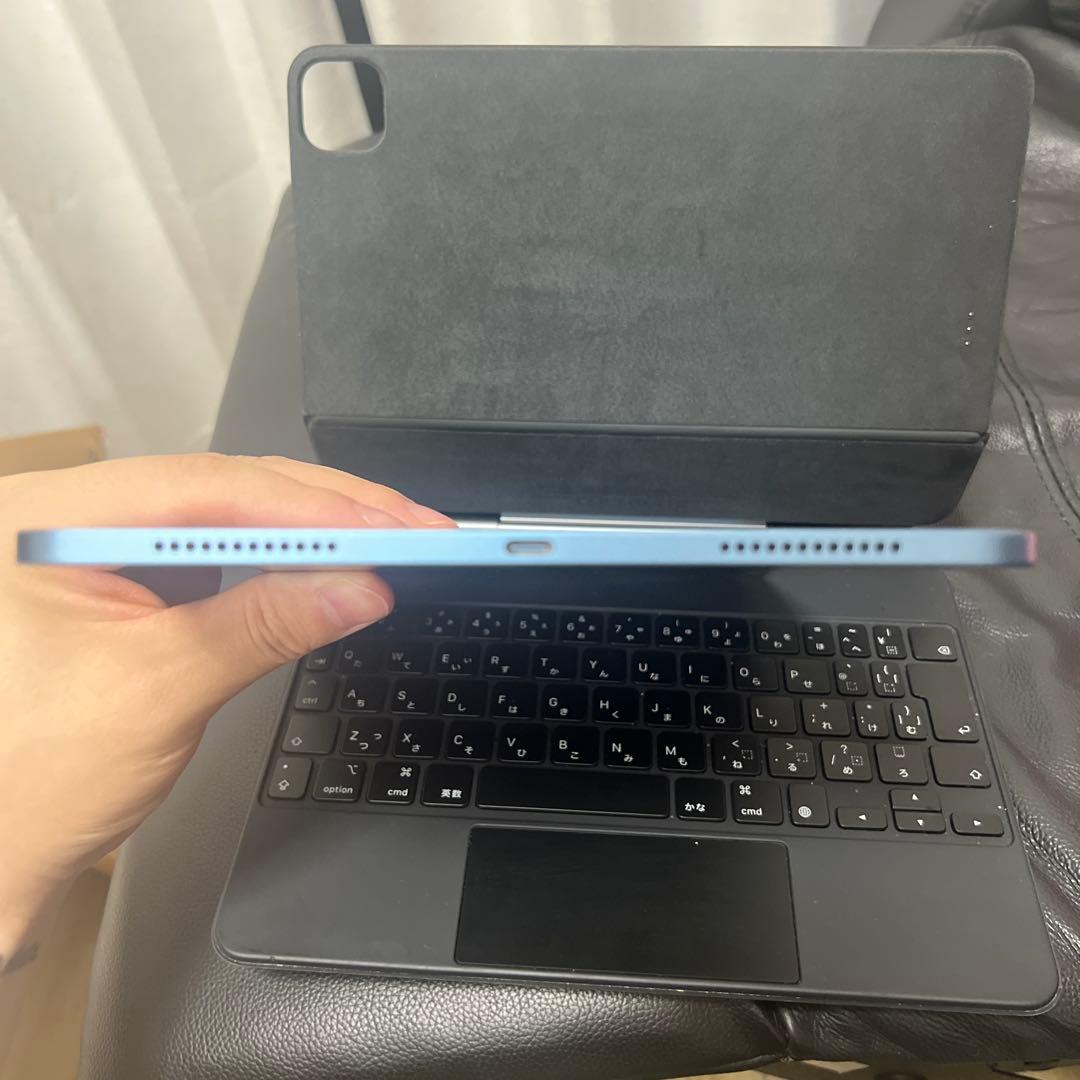 iPad Air第5世代256GB Wi-Fiモデル本物キーボードセット