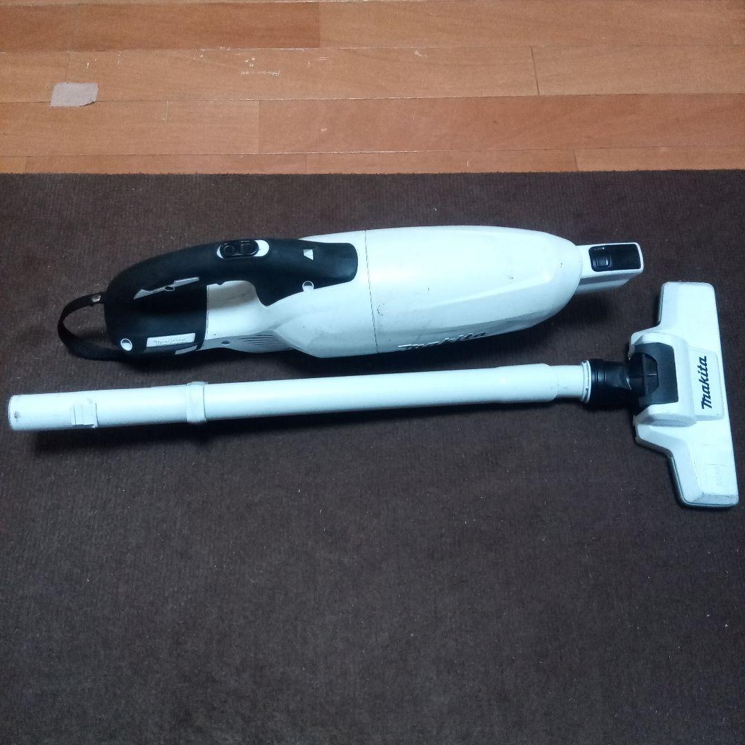 ①Makita 充電式クリーナー CL280FD バッテリー・充電器付き