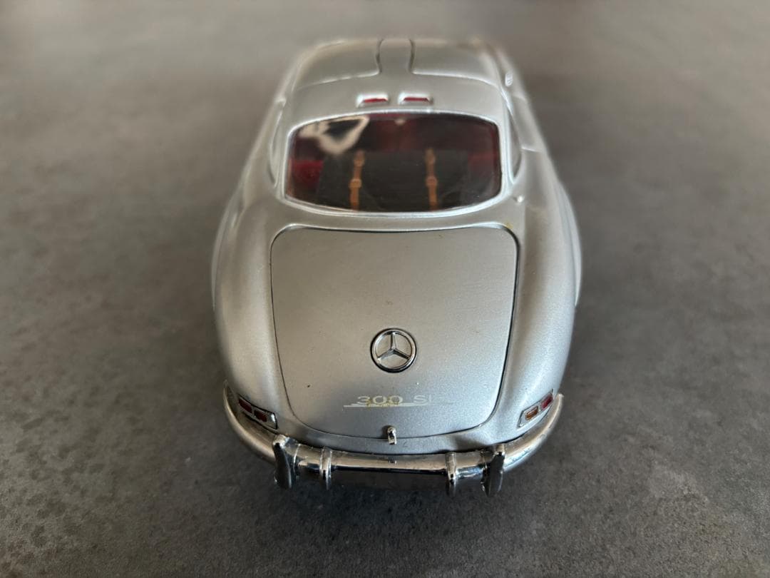 京商 KYOSHO Mercedes-Benz 300SL 1/18