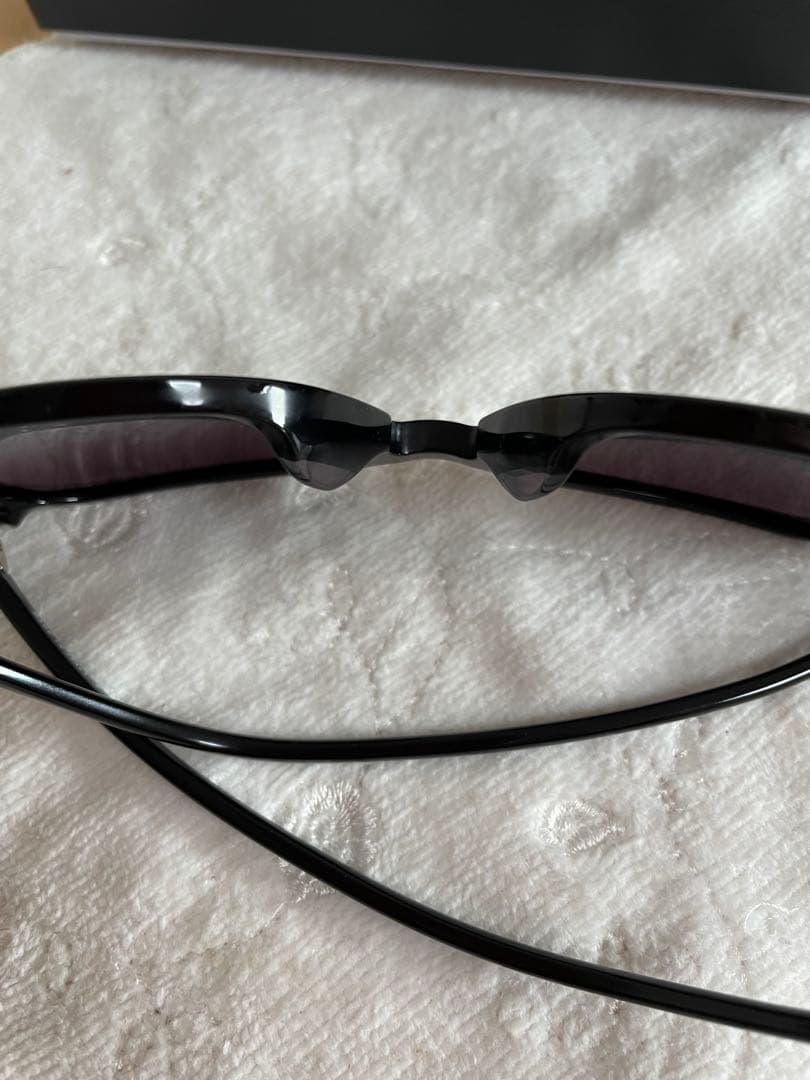 いちごみるくCHANEL キャットアイサングラス ブラック