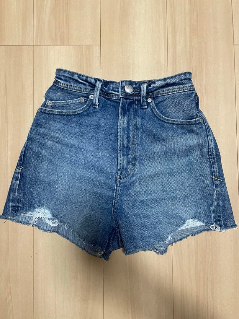 YANUK デニムショートパンツ