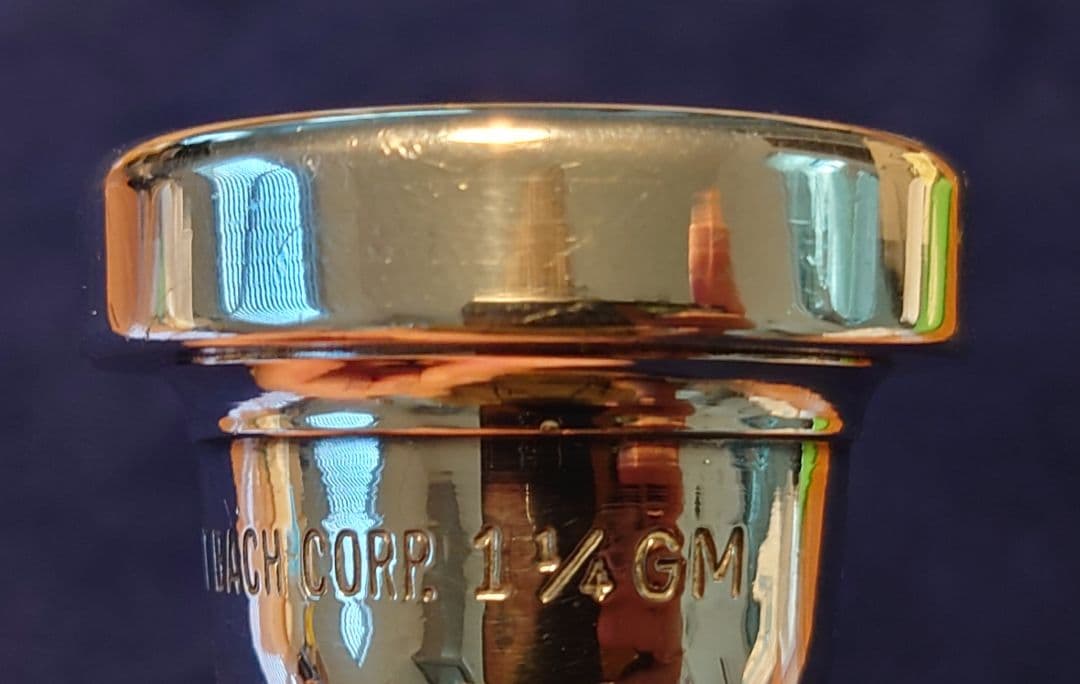 V.Bach Corp. 1-1/4GM バスTbマウスピース