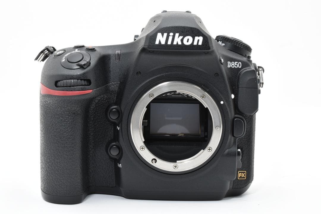 【極美品】Nikon D850 ボディ｜ショット数わずか 8,259枚
