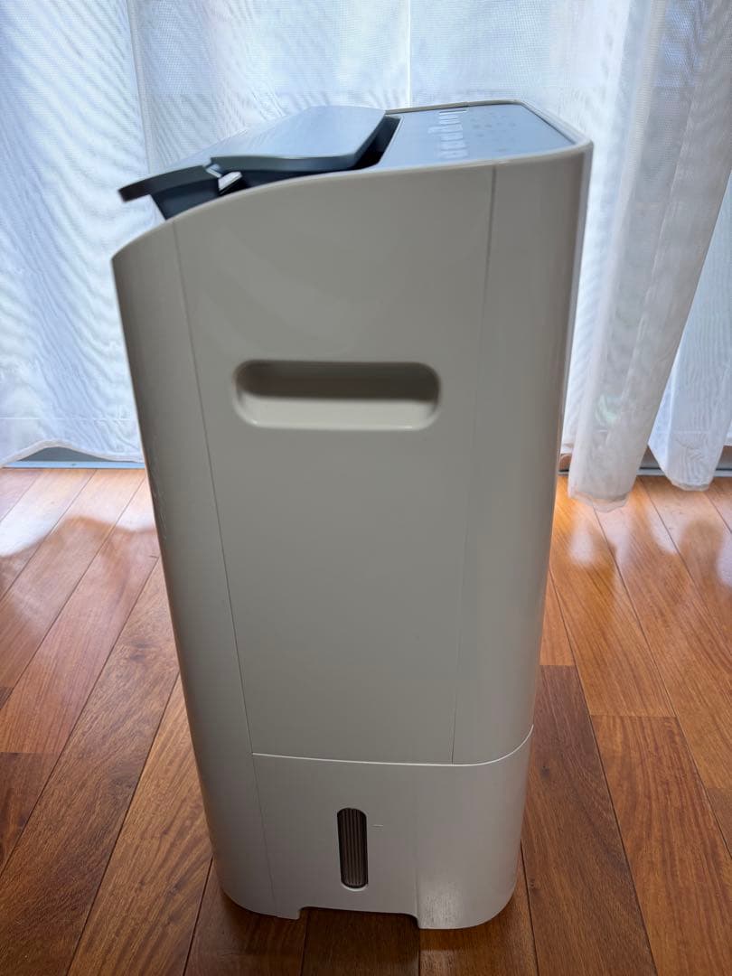 SHARP 空気清浄除湿機 CV-EF 120-W