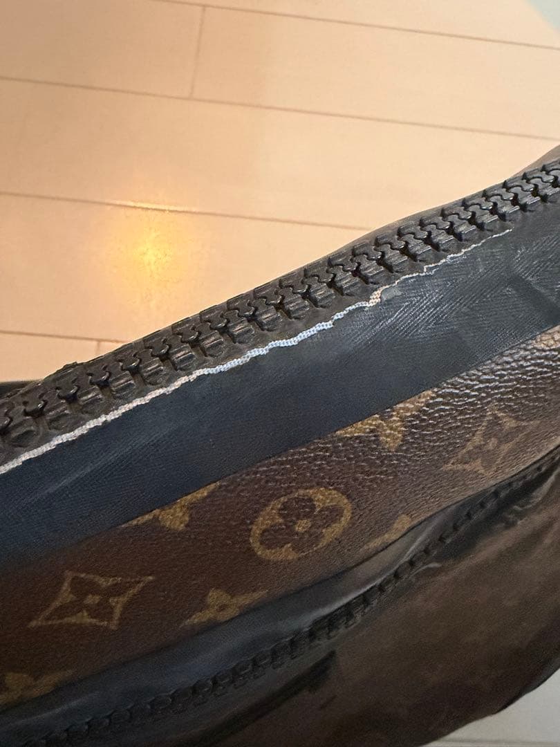 ルイヴィトン　ウォータープルーフメッセンジャー