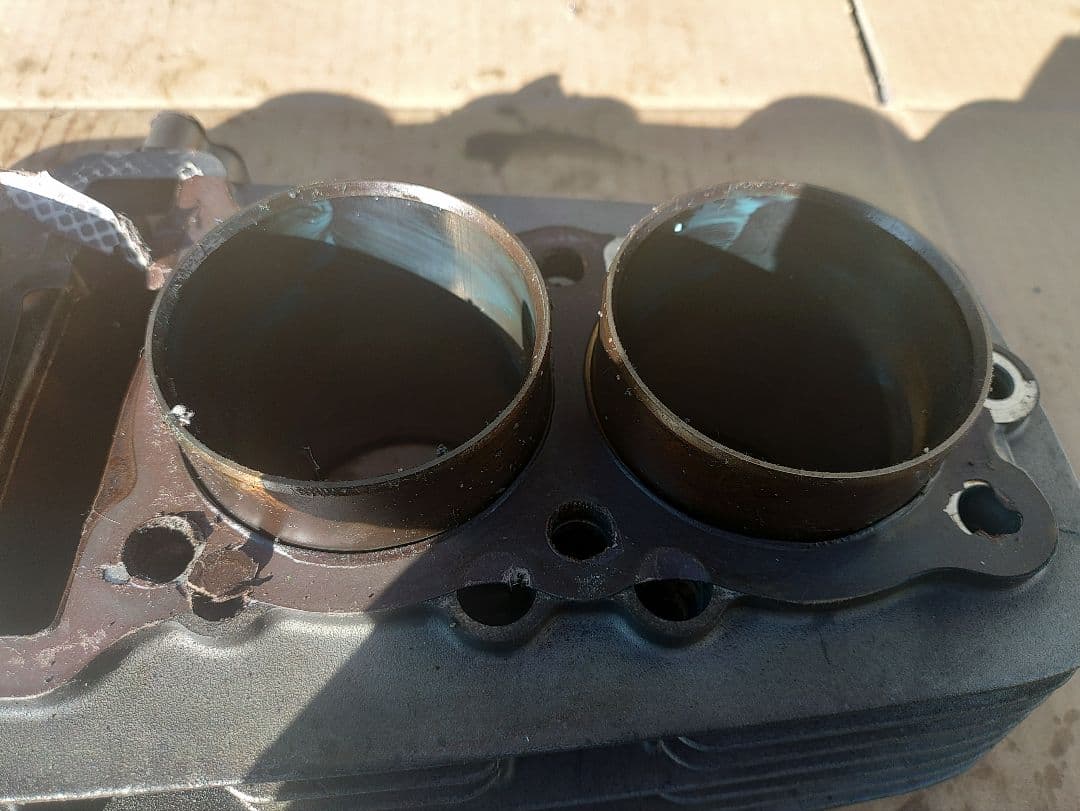 ゼファー750　 シリンダー　 シリンダーブロック　腰上