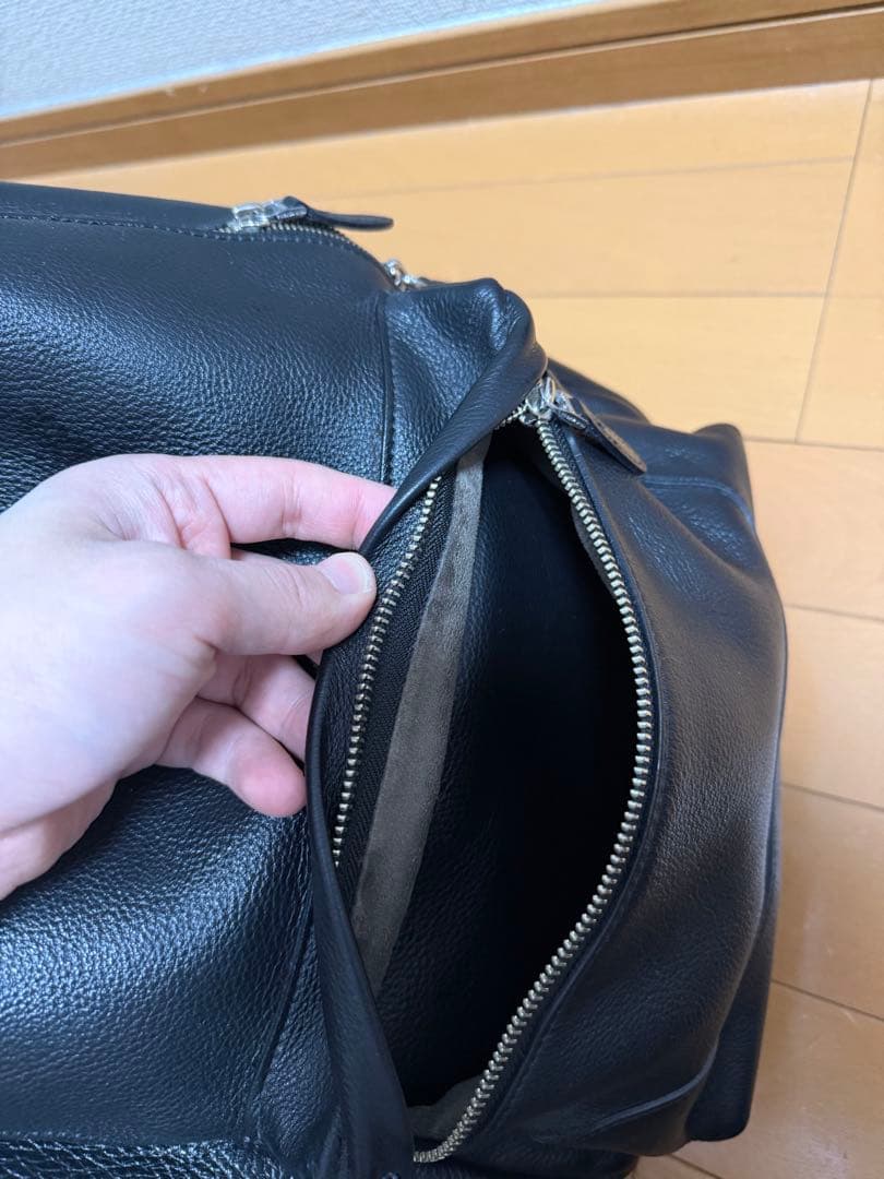 ペッレモルビダ バックパック 黒 レザーリュック