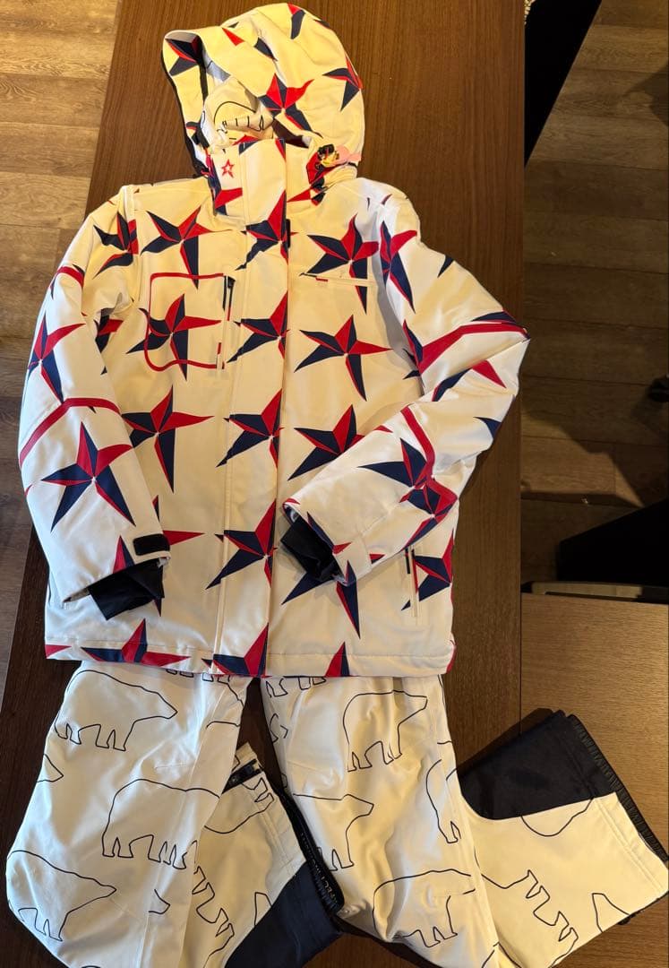 PERFECT MOMENT スキーウェア