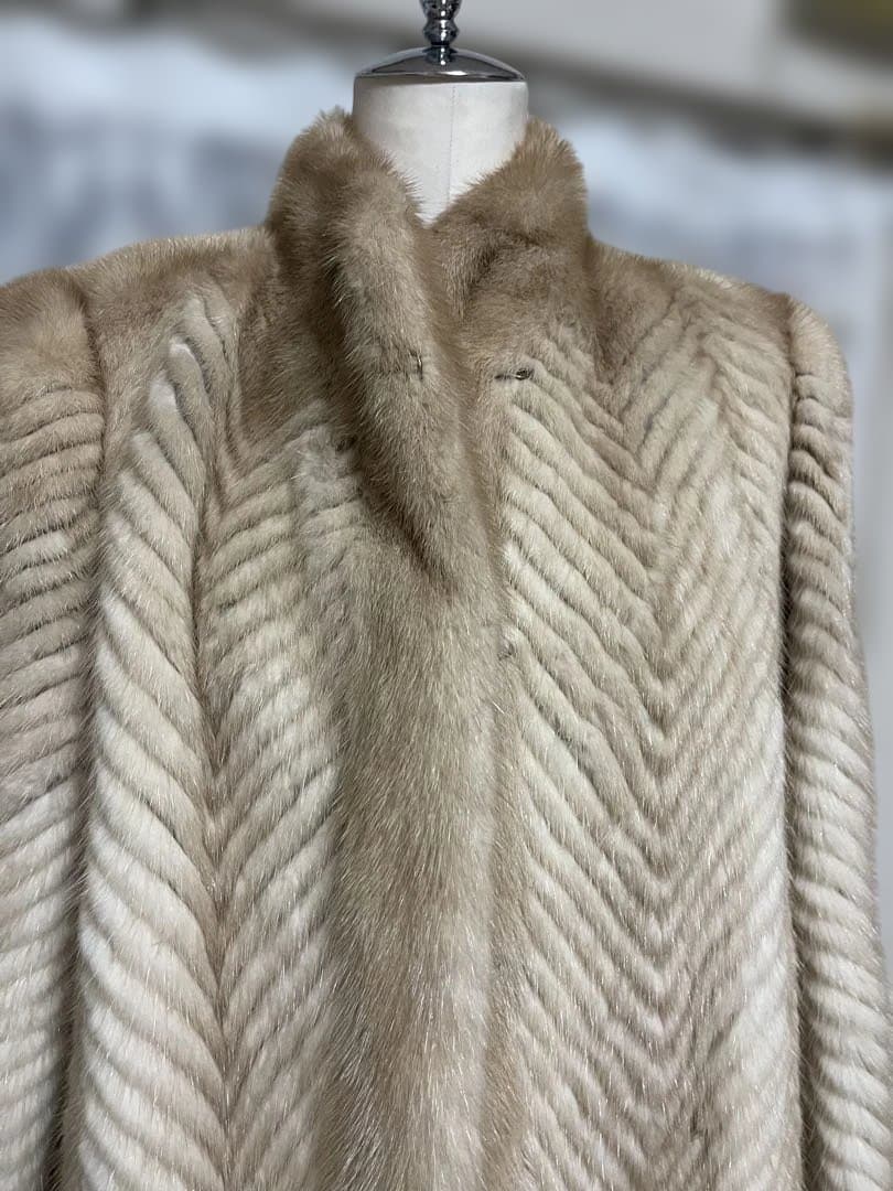 高品質　　LUPIAN FURミンク　コート