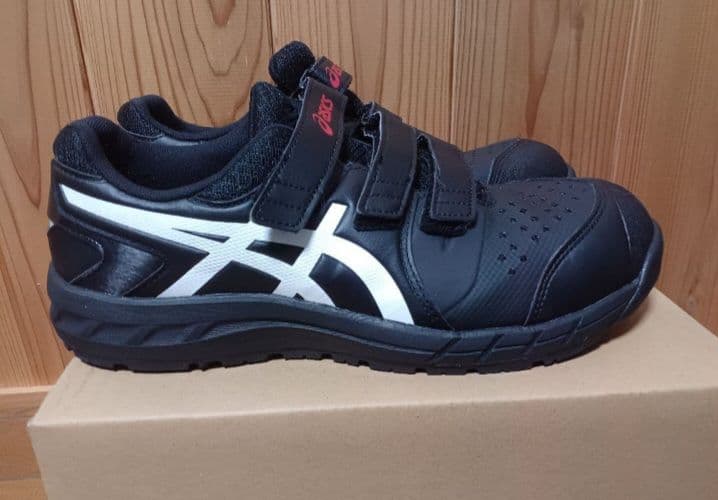 美品アシックス 安全靴 CP112 27.0センチ