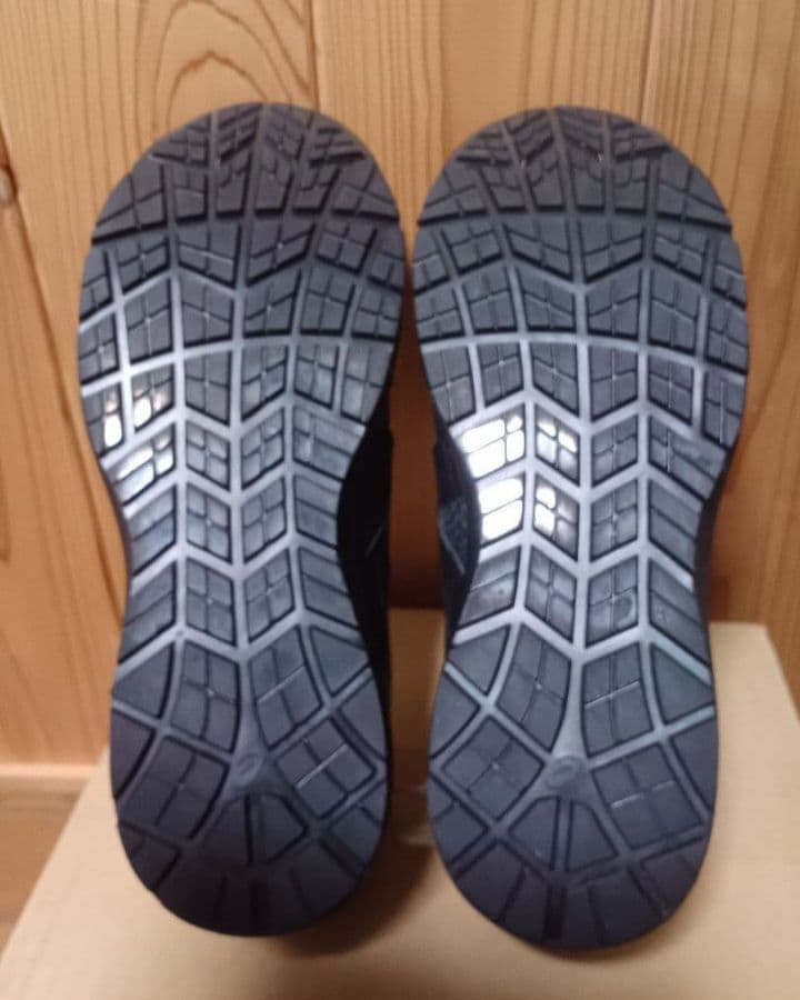 美品アシックス 安全靴 CP112 27.0センチ