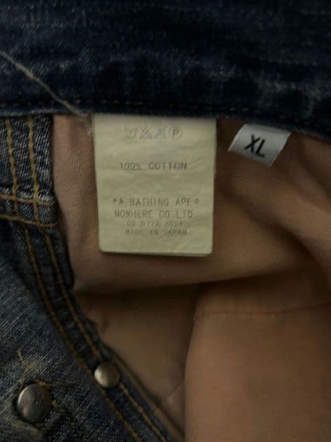 A BATHING APEデニム ロゴペイント