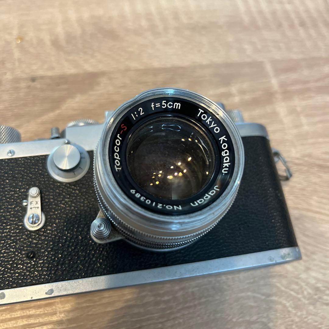 Leotax F レンジファインダーカメラ