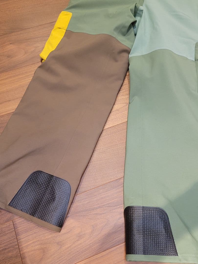 【美品】ONYONE ZONE OUTER Lサイズ 24-25モデル