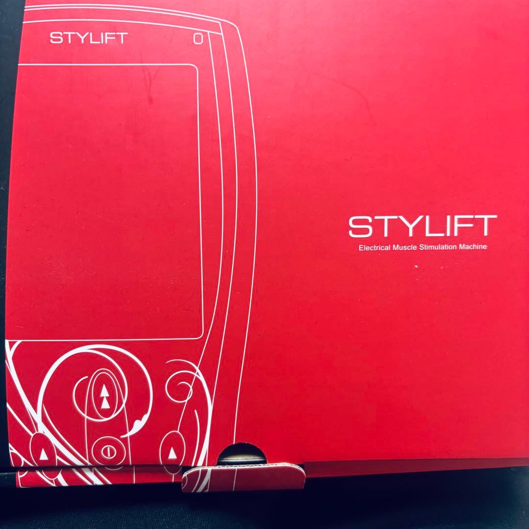 STYLIFT 電気筋肉刺激装置 本体と電極パッド付き※ ※電極コードなし