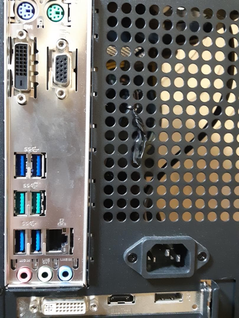 自作PC　RYZEN7 1700・8GB・128GB・R7 260X