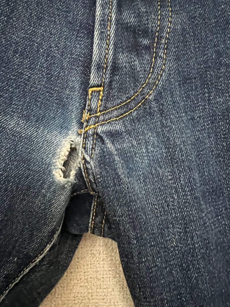 OLD Supreme 赤耳ストレートデニム ダメージあり1