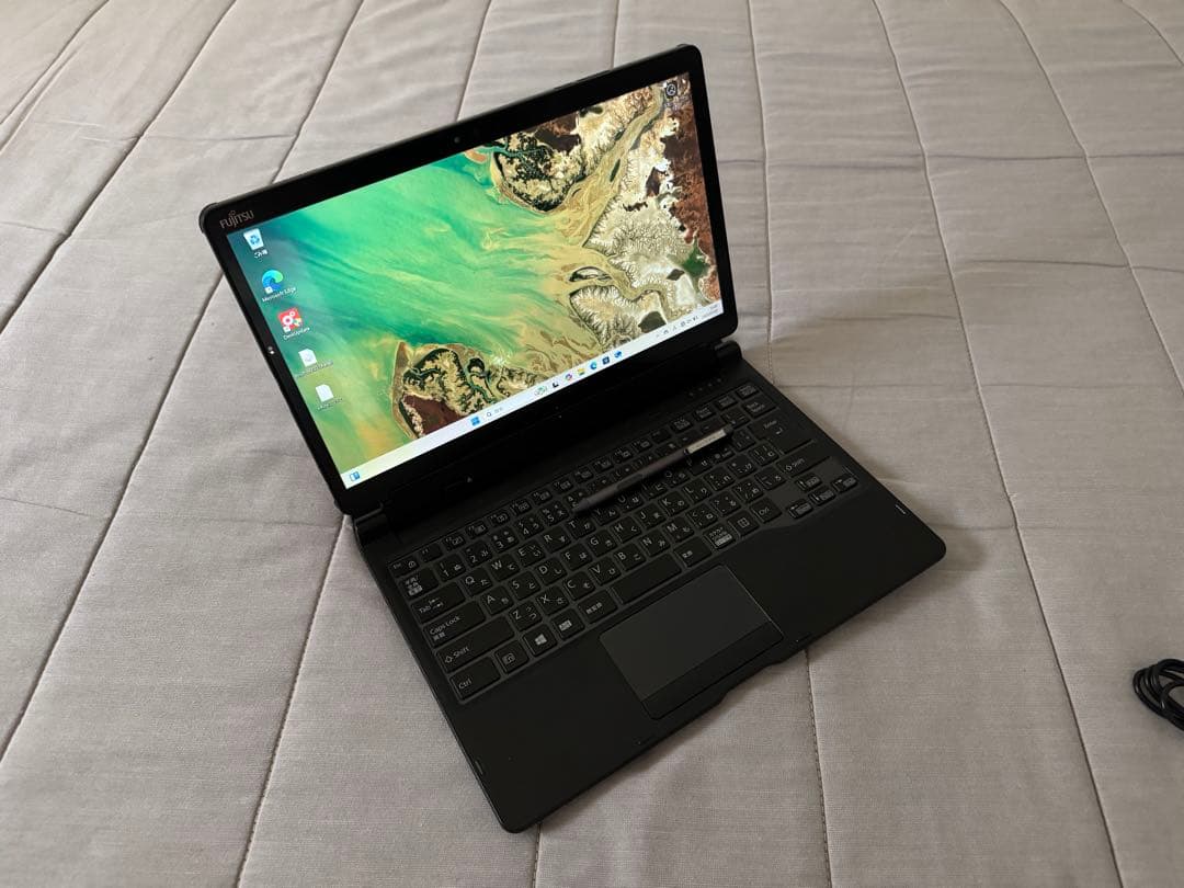 Windowsタブレット本体 Fujitsu Arrows Tab Q739 A/B i5 4GB 128GB