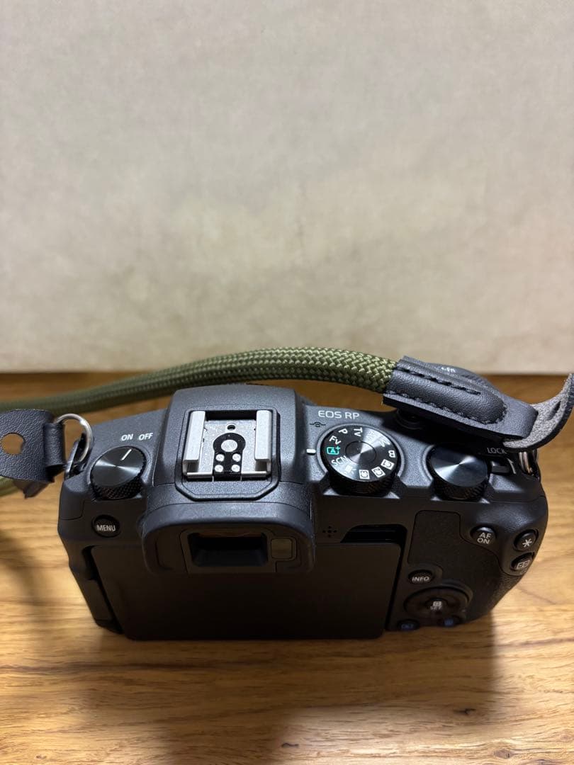 Canon EOS RP ミラーレスカメラ 本体＋レンズ（その他）保証書付