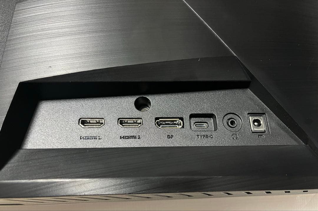 MSI MAG321CUP 32インチ 4K 160Hz ゲーミングモニター