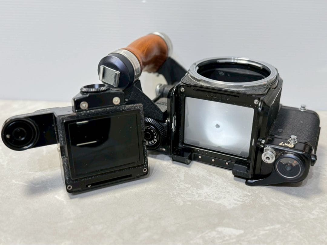 Pentax 6x7 バケペン 105mm F2.4含レンズ3本 木製グリップ付