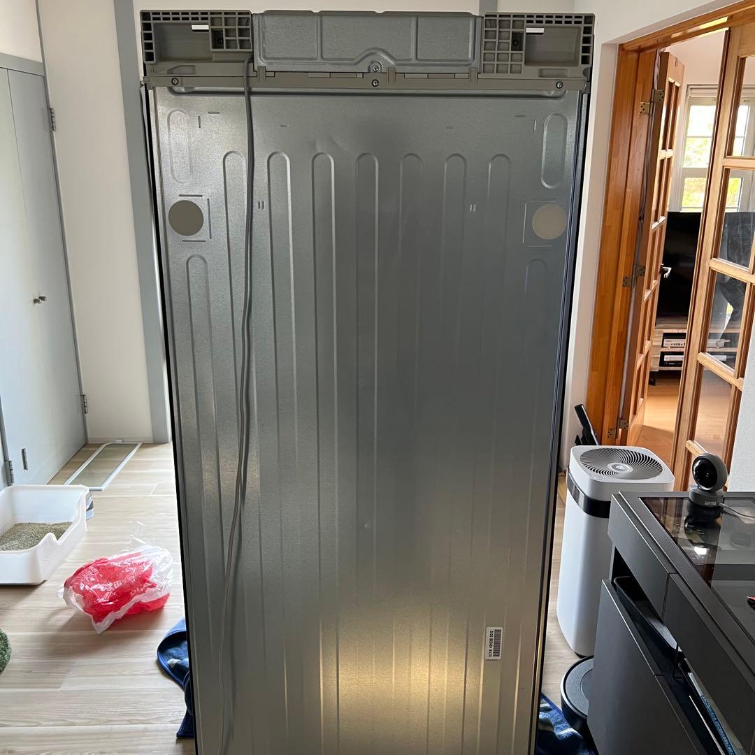 TOSHIBA ブラウン冷蔵庫 タッチ開閉付き　605L