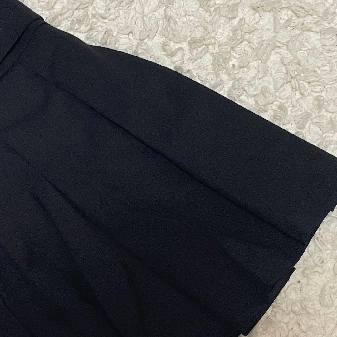 【美品】PATOU ウールプリーツショートパンツ