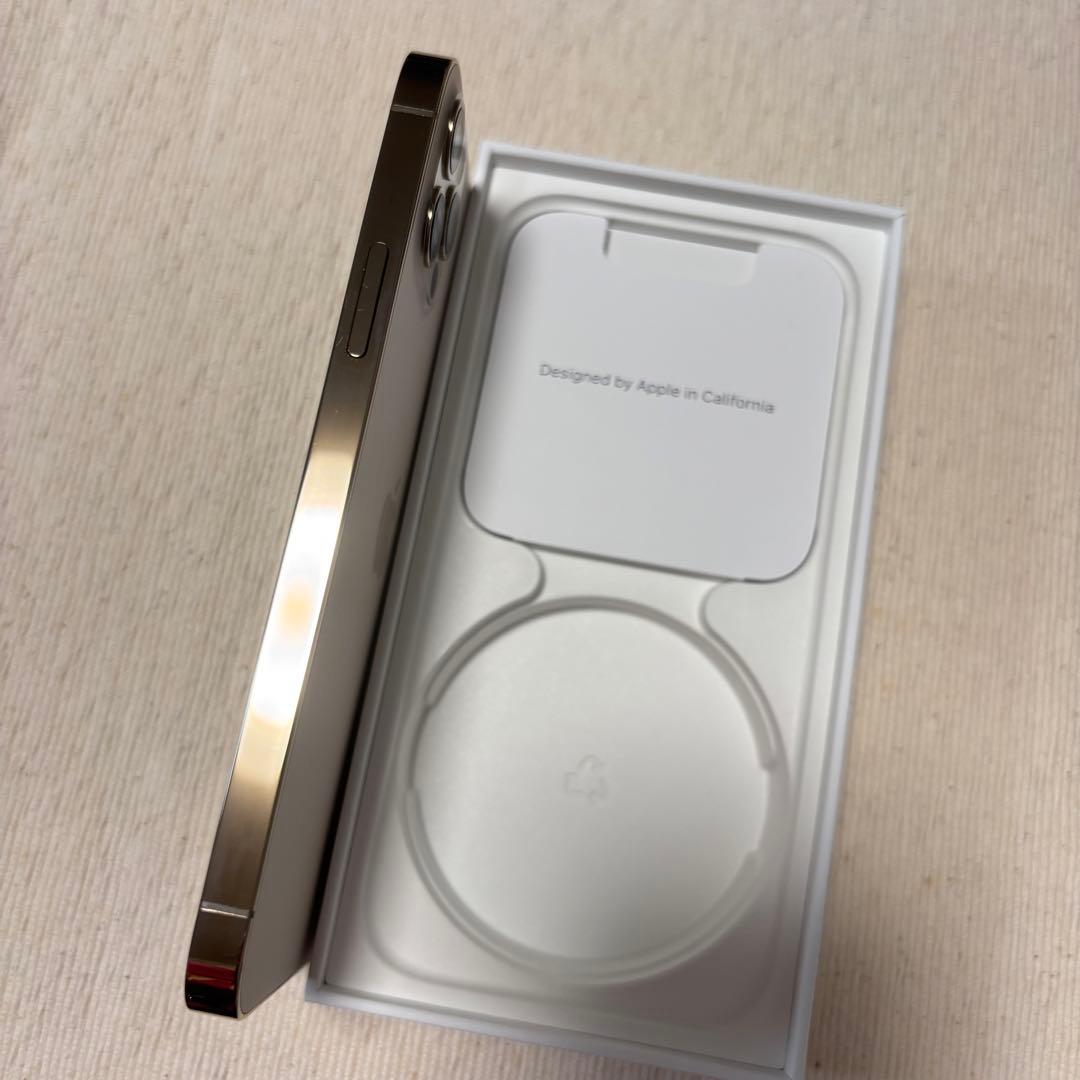 美品 ！Apple iPhone12Pro ゴールド本体のみ