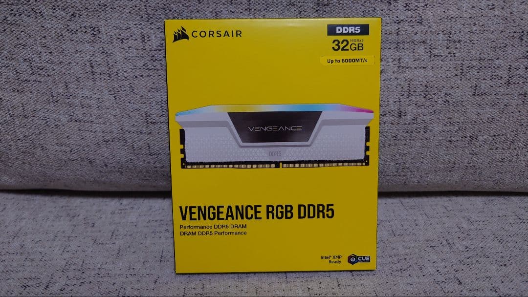 メモリー CORSAIR VENGEANCE RGB DDR5-6000 WHITE32G