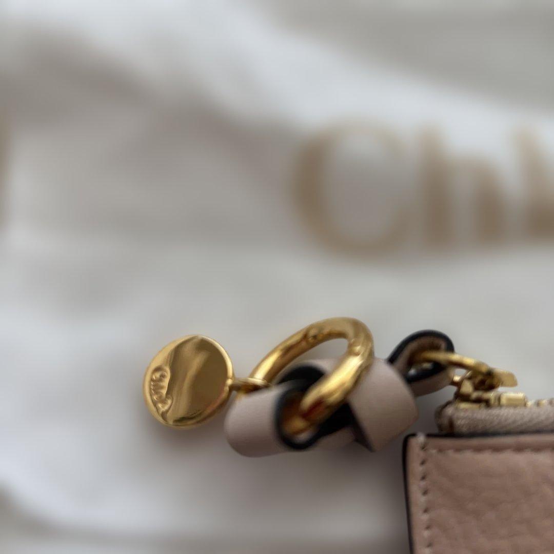 新品未使用　クロエ　Chloe キーリング付き小銭入れ、フラグメントケース