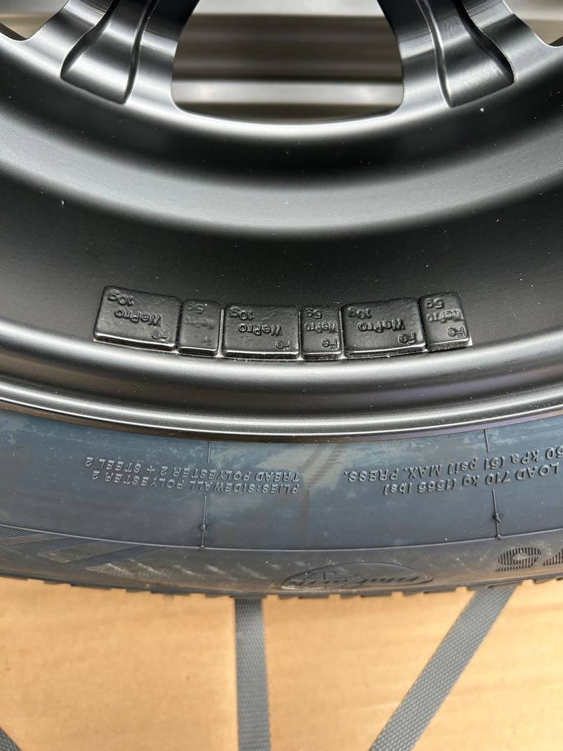 【がく丸】新品セットJB74ジムニーシエラ　ノマド　スタッドレス+ホイール