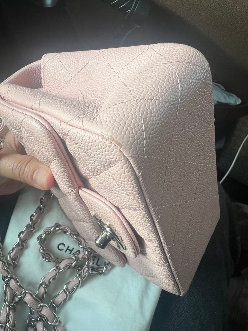 CHANEL PINK SLING BAG (please read⬇️⬇️)