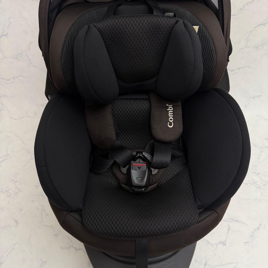 美品　コンビ THE S plus ISOFIX エッグショック ZC-750