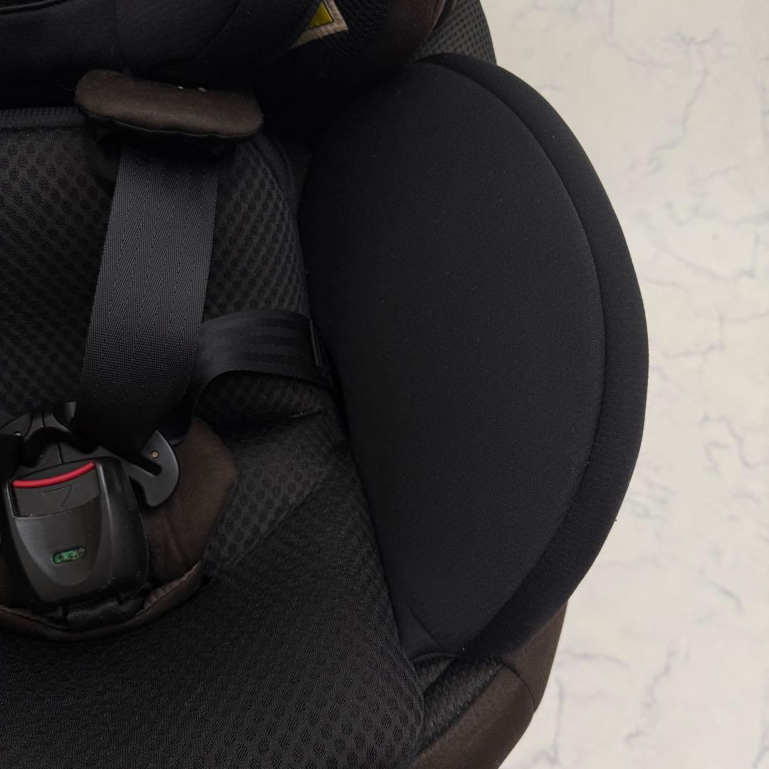 美品　コンビ THE S plus ISOFIX エッグショック ZC-750
