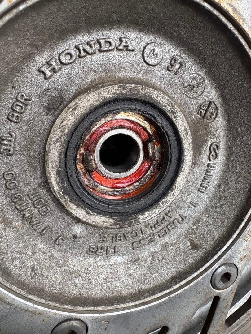 マグナ250s フロントホイール