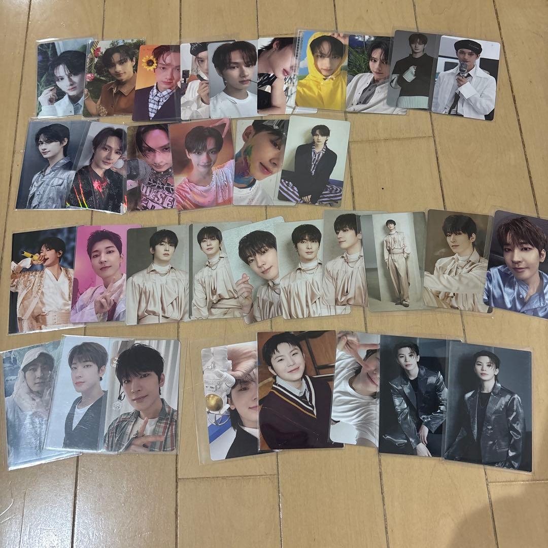 SEVENTEEN グッズ トレカ 缶バッジ 等 約300点