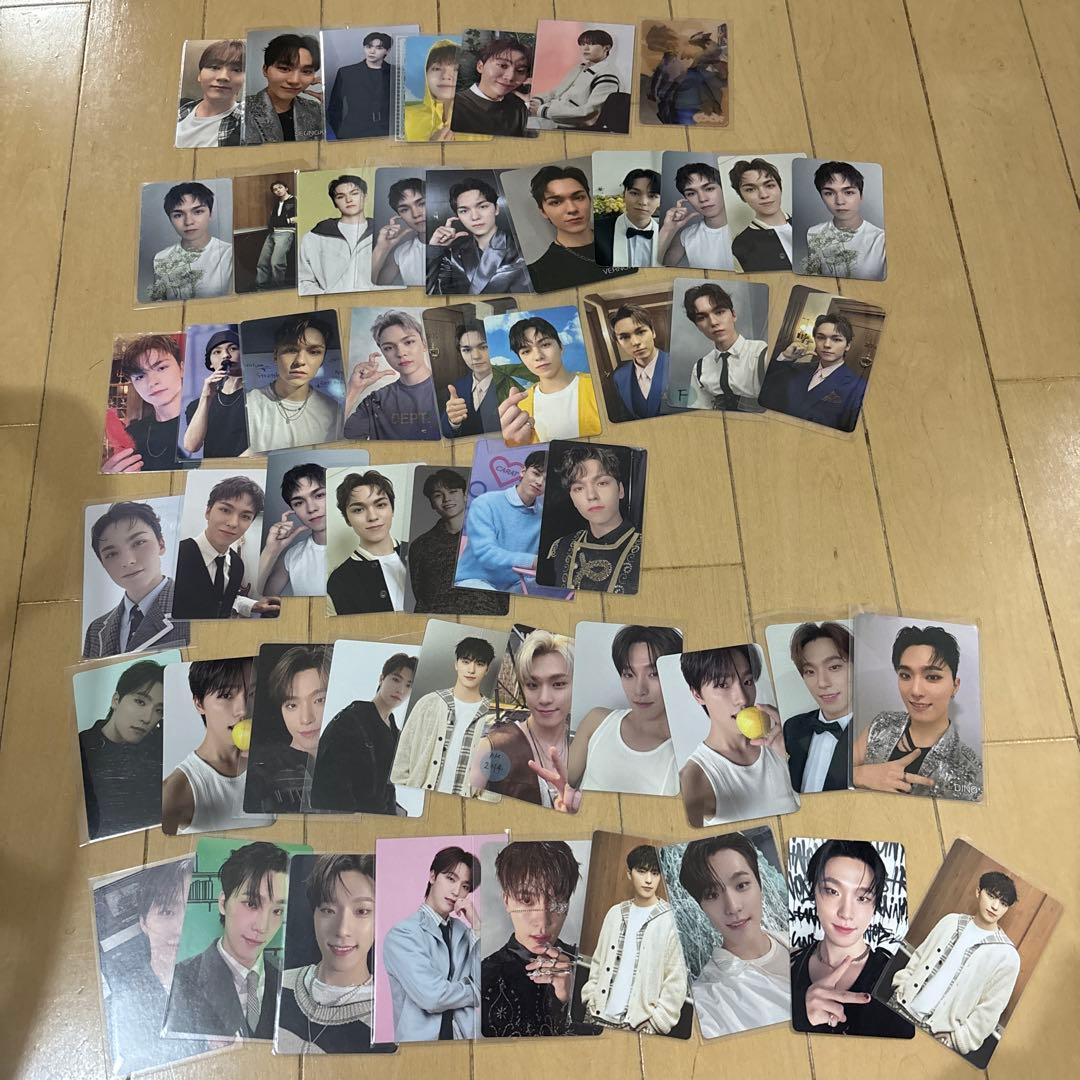 SEVENTEEN グッズ トレカ 缶バッジ 等 約300点