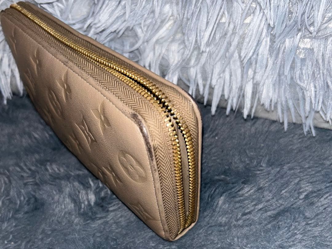 s*i様 ルイヴィトン モノグラム エンボス ジッピー・ウォレット