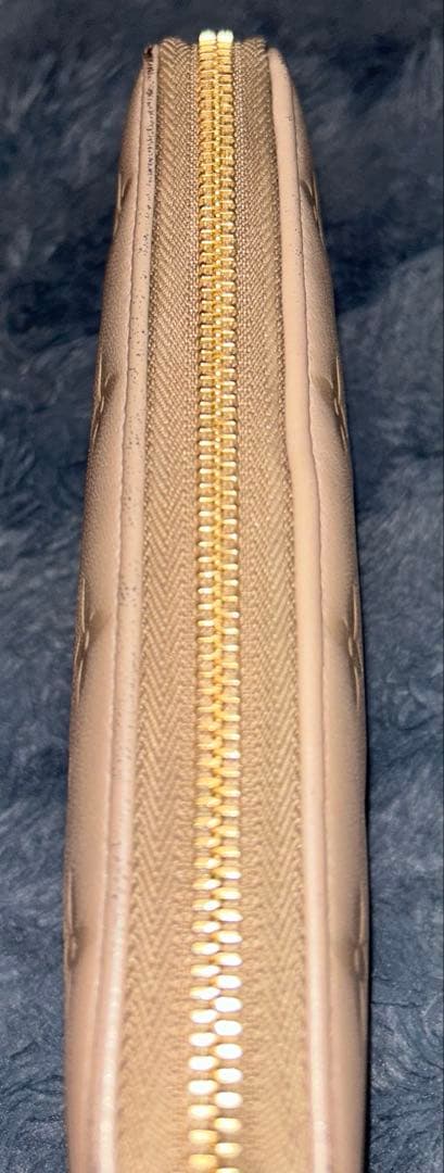 s*i様 ルイヴィトン モノグラム エンボス ジッピー・ウォレット