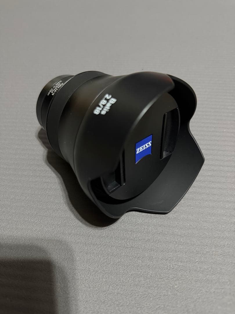 Zeiss Batis 18mm f/2.8 単焦点レンズ　SONYレンズカバー