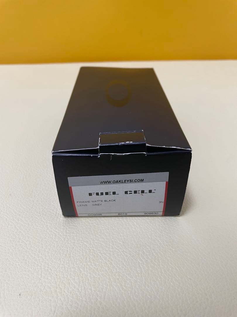 OAKLEY FUEL CELL サングラス OO9096-30