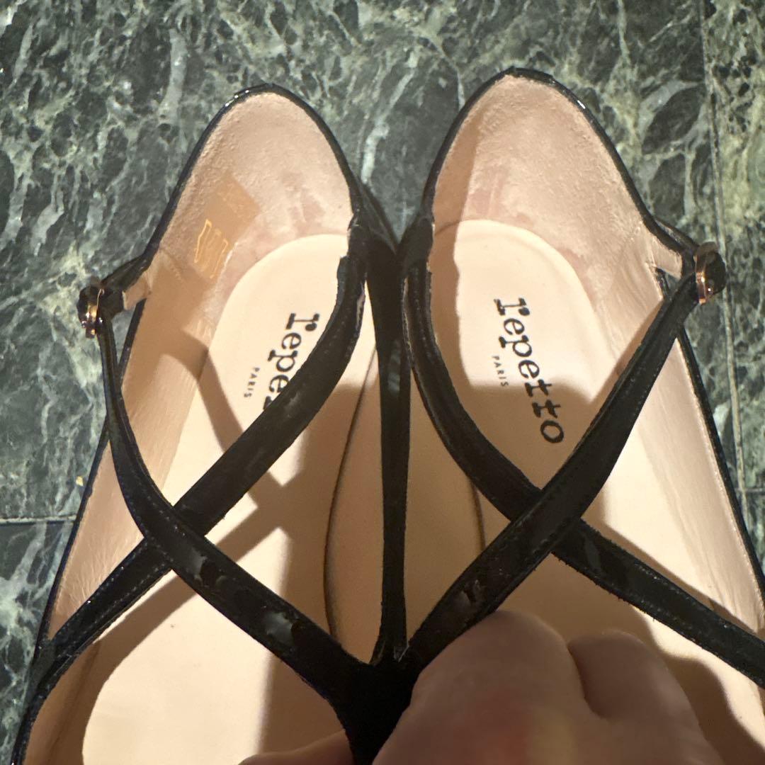 いちご　レペットのクロスストラップシューズ　:40(約25.3㎝)