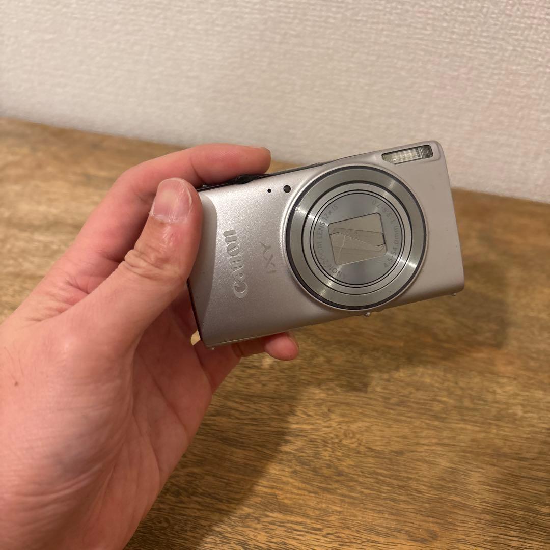 【限定値下げ】Canon デジタルカメラ　IXY640 シルバー　※充電器なし
