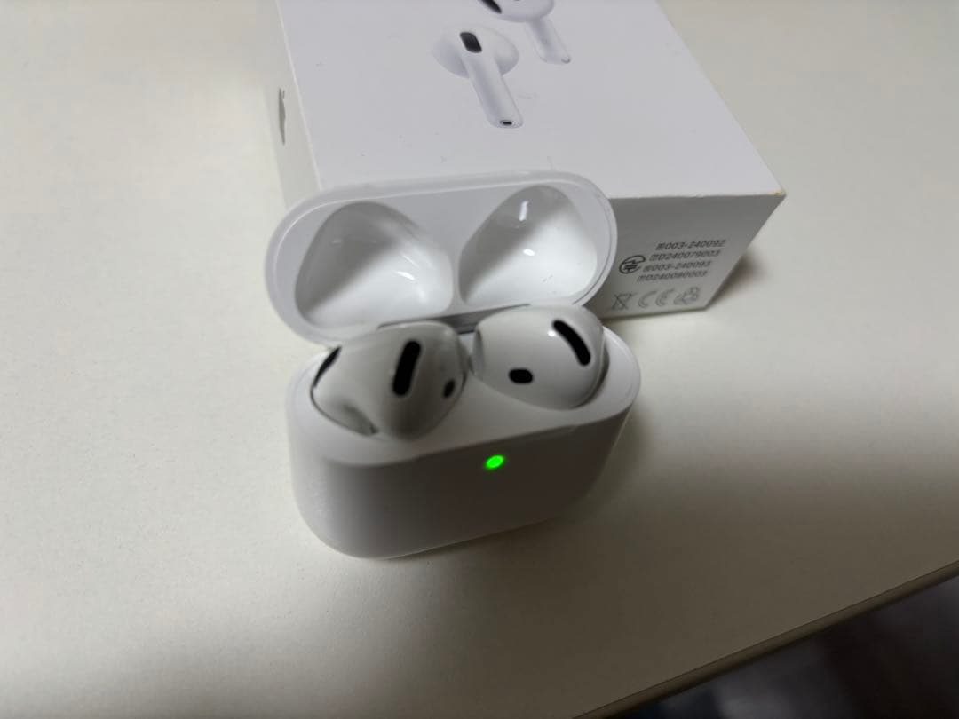 イヤホン AirPods 4