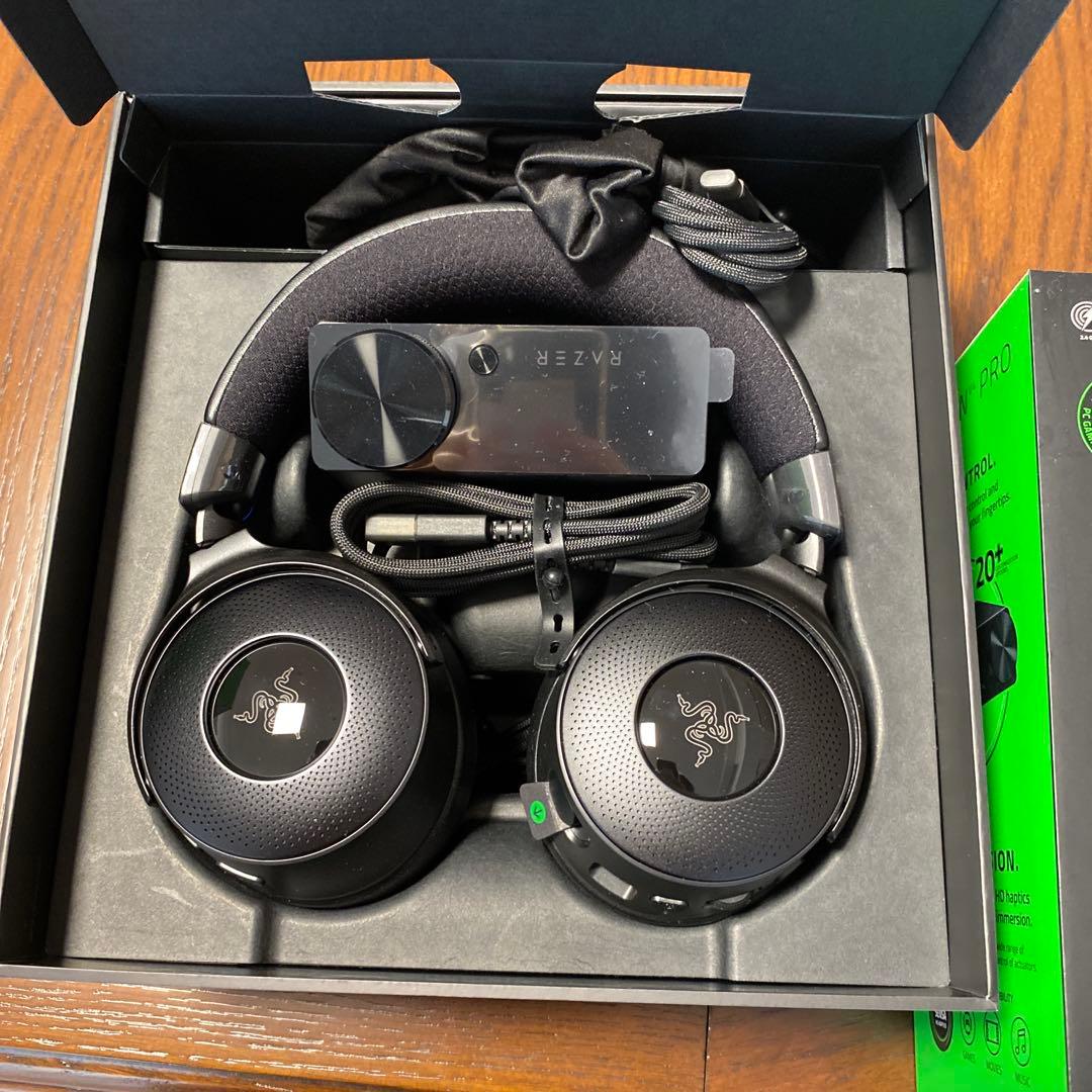 Razer Kraken V4 Pro &Base Station V2　セット