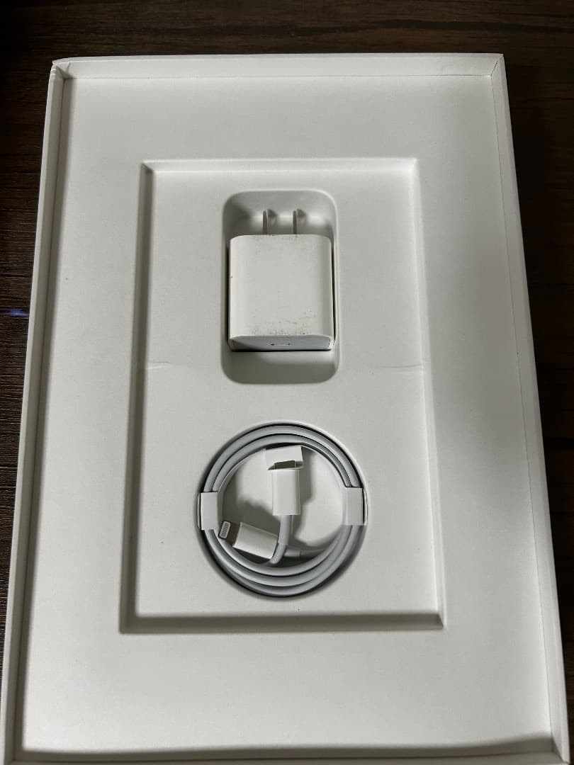 iPad 第9世代 A2602 付属品・箱付き