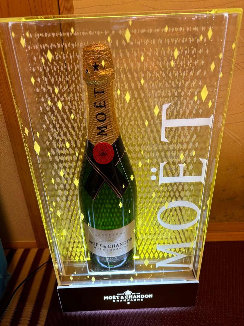 MOËT & CHANDON シャンパン LEDディスプレイ