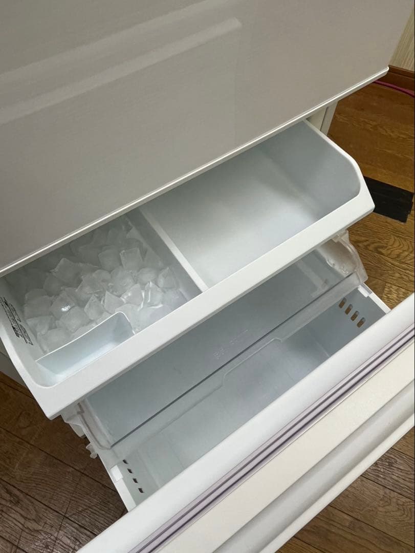 #23 3ドア TOSHIBA 2021年 326L GR-T33SC(WT)